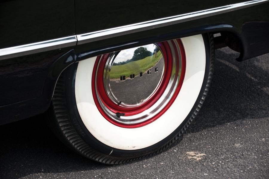  Buick Super Estate Station Wagon 1950 года  (фото 19 из 25)